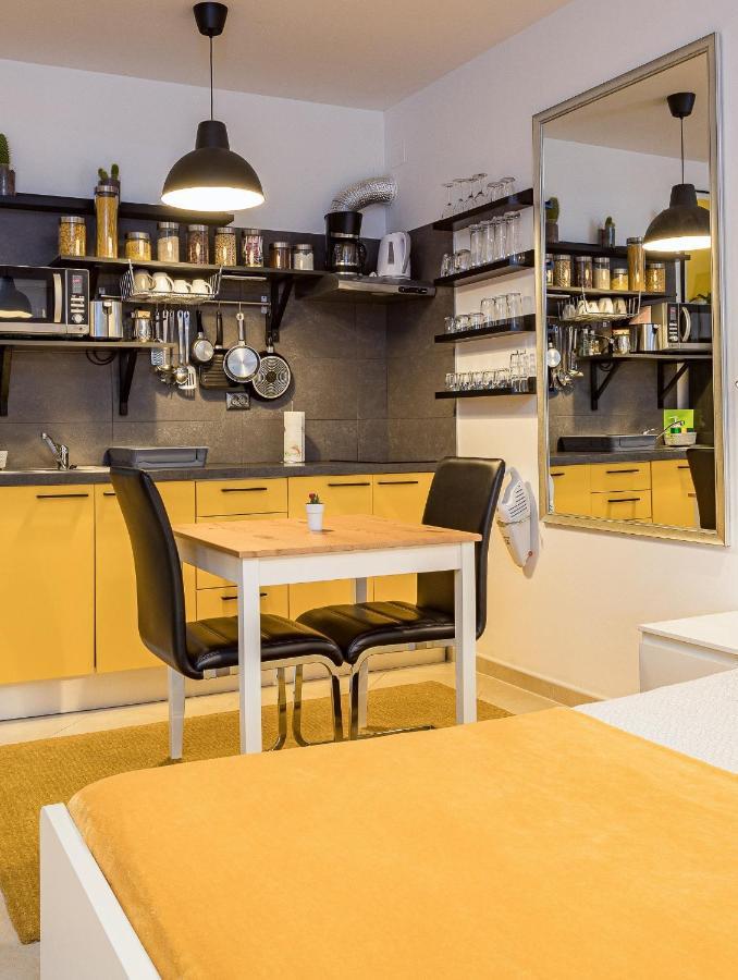 Studio Vita Julija Pula Luaran gambar