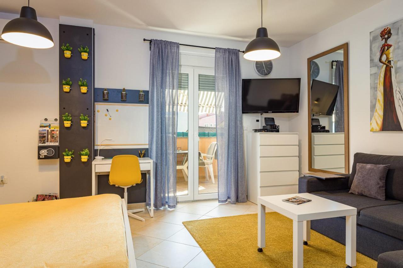 Studio Vita Julija Pula Luaran gambar