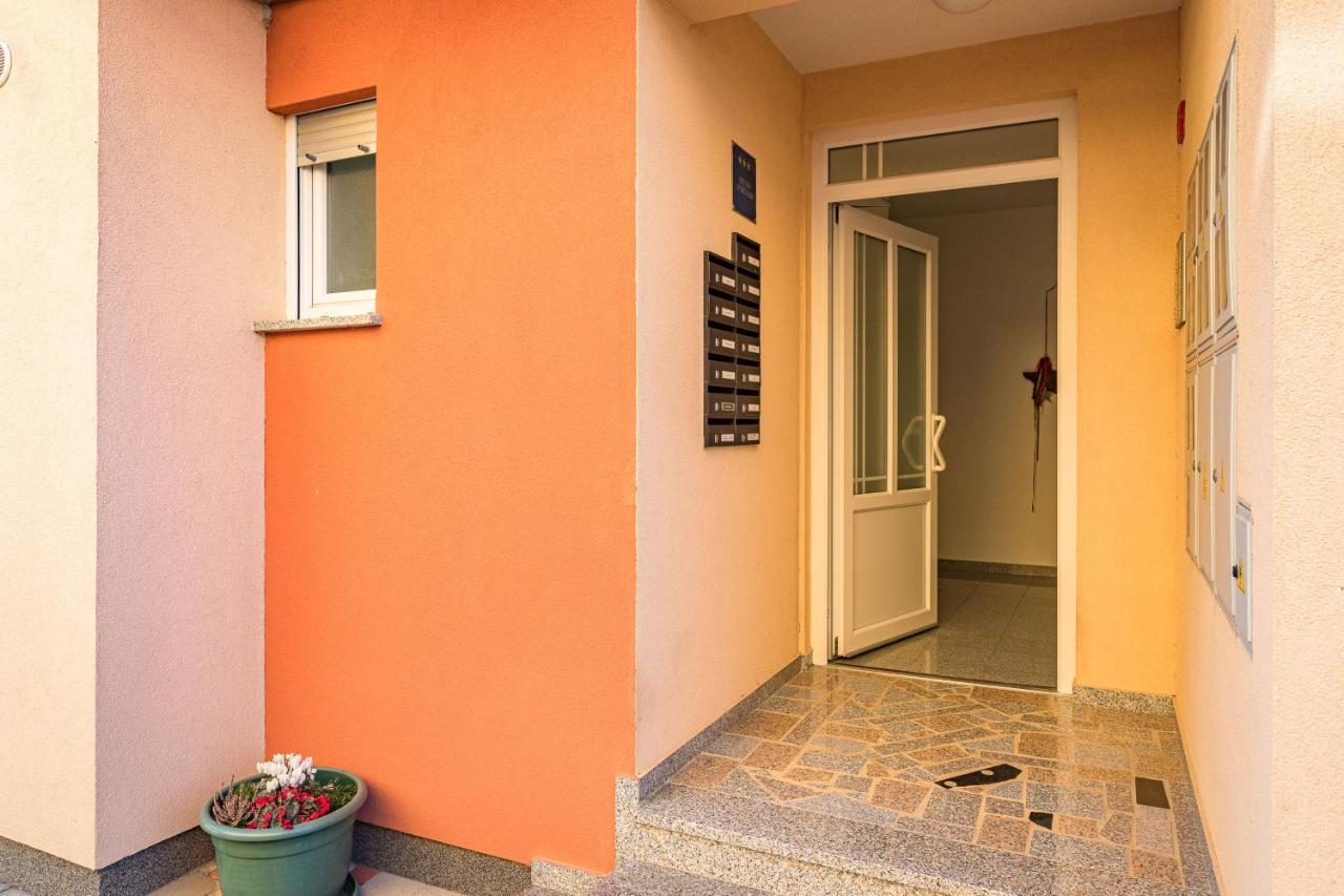 Studio Vita Julija Pula Luaran gambar